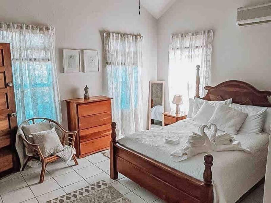 Vacation Home Blue Lotus Кей-Колкер Екстер'єр фото